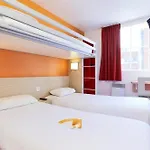 Kyriad Eco - - La Defense Otel Suresnes