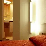 Kyriad Eco - - La Defense Otel Suresnes