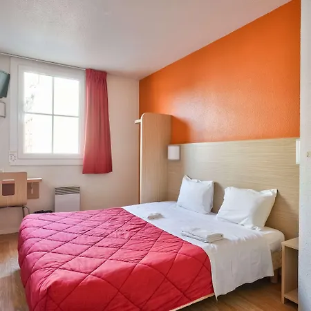 Hotel Kyriad Eco - - La Defense 2*