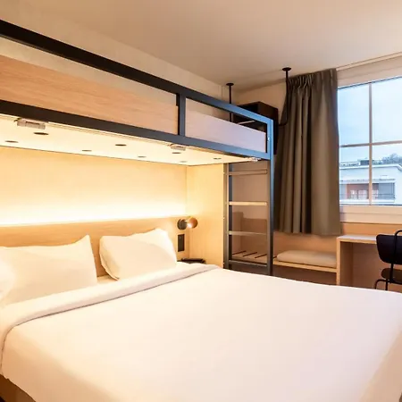 Hotel Kyriad Eco - - La Defense
