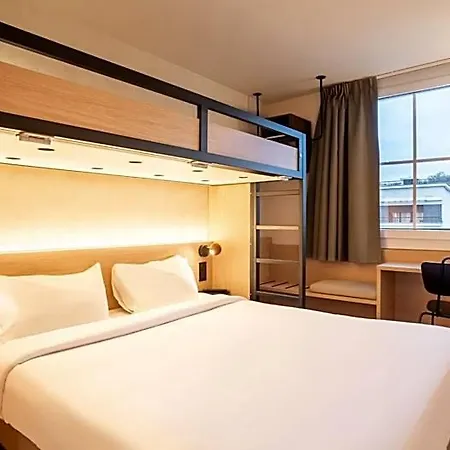 Kyriad Eco - - La Defense 2*