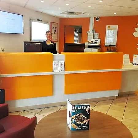 Hotel Kyriad Eco - - La Defense Suresnes