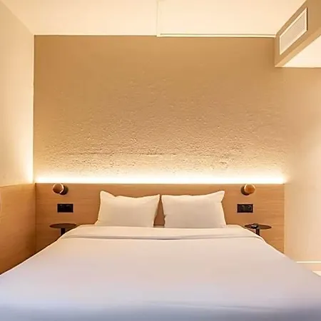 Kyriad Eco - - La Defense