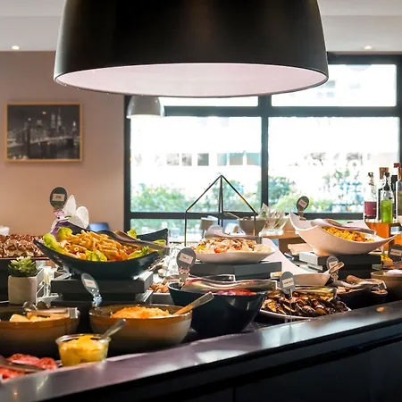 Kyriad Eco - - La Defense Hotel