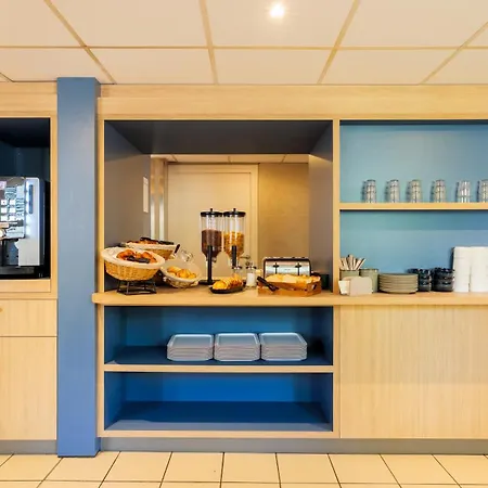 Kyriad Eco - - La Defense Suresnes