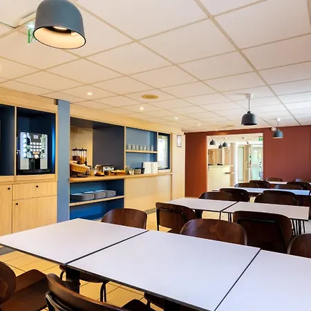 Hotel Kyriad Eco - - La Defense