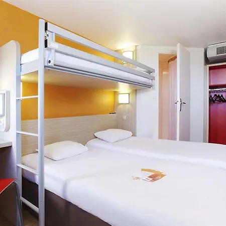 Kyriad Eco - - La Defense Hotel Suresnes