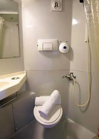 Kyriad Eco - - La Defense فندق