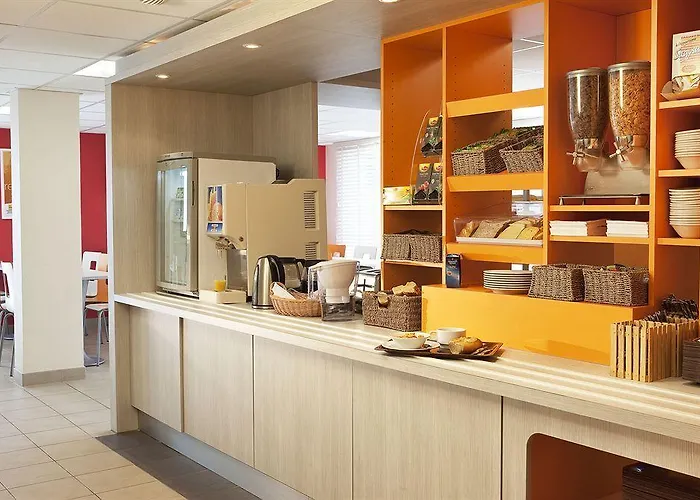 Premiere Classe Paris Ouest Pont De Suresnes Hotel Suresnes