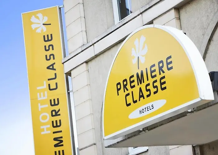 Premiere Classe Paris Ouest - Pont De Hotel