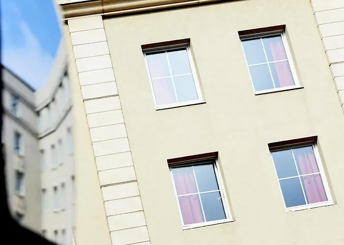 Hotel Premiere Classe Paris Ouest - Pont De Suresnes